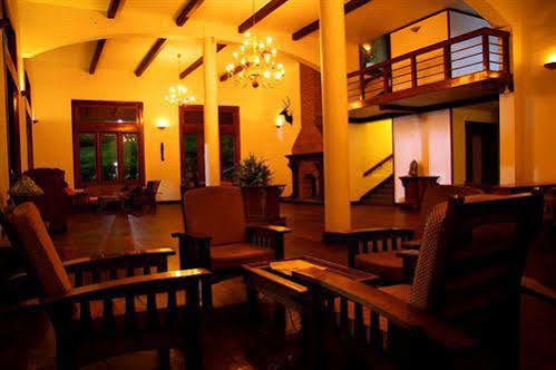 Oak Field Resort Munnar Esterno foto