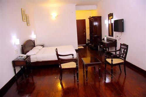 Oak Field Resort Munnar Esterno foto