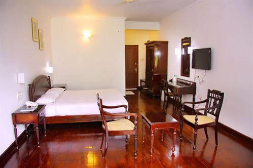 Oak Field Resort Munnar Esterno foto