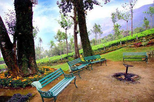 Oak Field Resort Munnar Esterno foto
