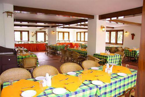 Oak Field Resort Munnar Esterno foto